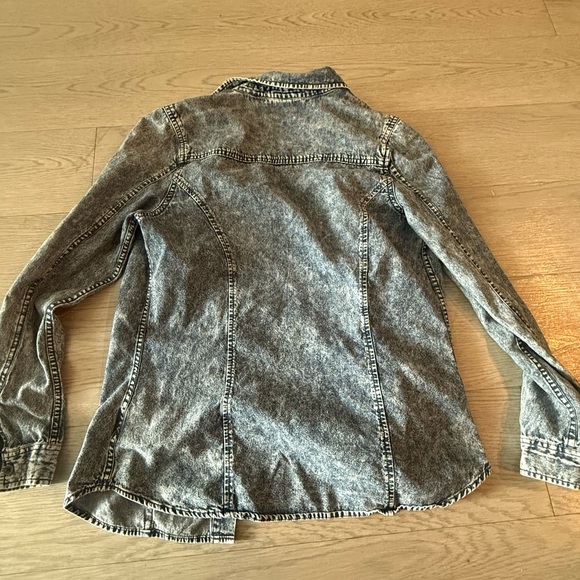 Levis Western Style Soft Lightweight Denim Top Size S - Picture 5 of 6